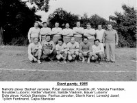 1985.6