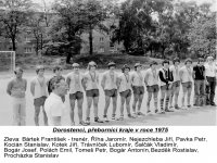1975.9